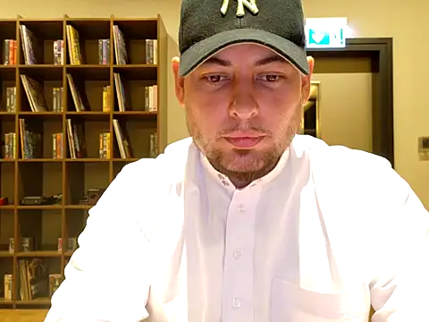 maximus888A online show from September 2025 03:07:02 PM