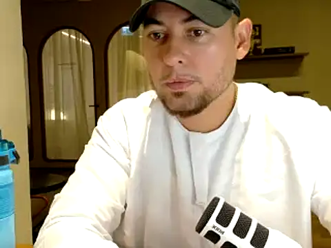 maximus888A online show from September 2025 04:25:01 PM