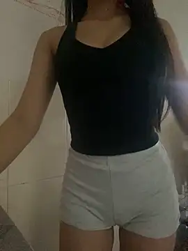 Linh247380 online show from September 2025 05:03:01 AM