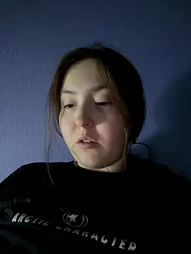 Snapshot of LOVELY_BETTY_Tq chatting on September 2025 08:27:01 PM LOVELY BETTY Tq online show from September 2025 08:27:01 PM