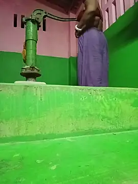 reya743 online show from April 2026 05:19:01 PM