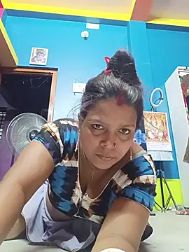 reya743 online show from April 2026 04:56:01 PM