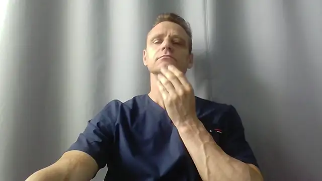 Snapshot of Freeze_Fire chatting on June 2026 06:30:01 AM Freeze Fire online show from June 2026 06:30:01 AM