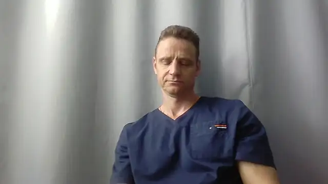 Snapshot of Freeze_Fire chatting on June 2026 07:47:02 AM Freeze Fire online show from June 2026 07:47:02 AM