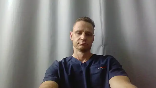 Snapshot of Freeze_Fire chatting on July 2026 10:32:02 AM Freeze Fire online show from July 2026 10:32:02 AM