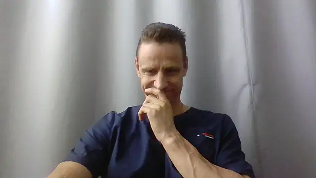 Snapshot of Freeze_Fire chatting on June 2026 08:08:01 AM Freeze Fire online show from June 2026 08:08:01 AM