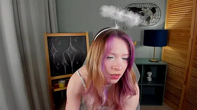 elliupp online show from March 2026 04:08:02 PM