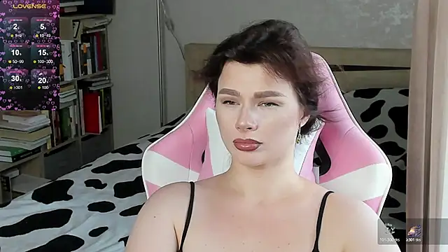 Snapshot of bbJ_one chatting on July 2026 07:23:02 AM bbJ one online show from July 2026 07:23:02 AM