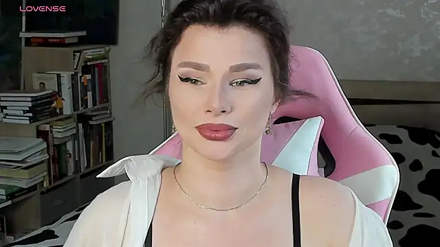 Snapshot of bbJ_one chatting on July 2026 05:48:02 AM bbJ one online show from July 2026 05:48:02 AM