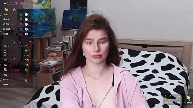 Snapshot of bbJ_one chatting on December 2025 12:44:01 AM bbJ one online show from December 2025 12:44:01 AM