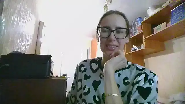Snapshot of Norivann chatting on October 2025 11:11:02 AM Norivann online show from October 2025 11:11:02 AM