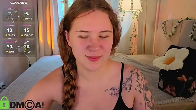 Snapshot of Elsie_Cutties chatting on July 2026 11:55:01 PM Elsie Cutties online show from July 2026 11:55:01 PM