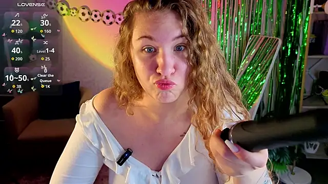 Snapshot of Elsie_Cutties chatting on July 2026 01:03:01 AM Elsie Cutties online show from July 2026 01:03:01 AM