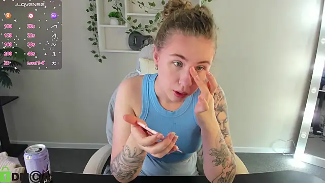 Elsie Cutties online show from November 2025 01:11:02 AM