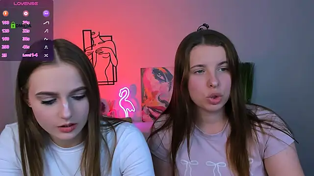 lola swon online show from October 2025 07:15:01 PM