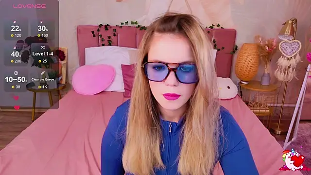 KellyHayden online show from September 2025 10:33:02 AM