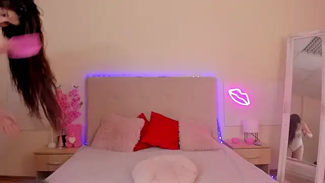 TrishaDarks online show from January 2026 06:28:02 AM