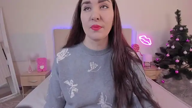 Snapshot of TrishaDarks chatting on December 2025 06:29:01 AM TrishaDarks online show from December 2025 06:29:01 AM