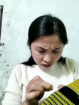 Mai4568 online show from December 2025 12:43:02 PM