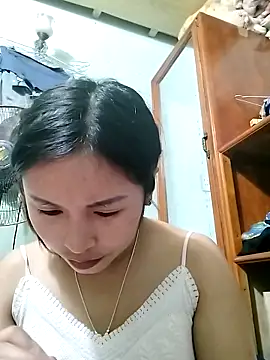 Mai4568 online show from September 2025 12:33:01 PM