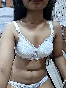 Snapshot of Soni_cute86526 chatting on March 2026 04:28:01 AM Soni cute86526 online show from March 2026 04:28:01 AM