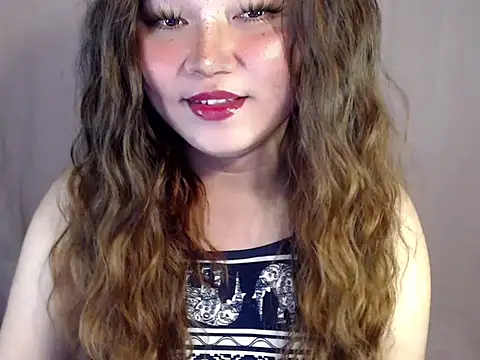 Eyes-on-me online show from November 2025 05:49:02 PM