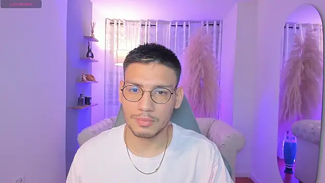 Snapshot of marcuswildx chatting on September 2025 08:14:01 PM marcuswildx online show from September 2025 08:14:01 PM