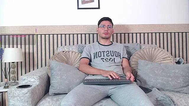 marcuswildx online show from January 2026 02:55:02 PM