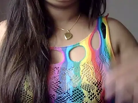 Aaliya02 online show from October 2025 01:11:02 PM