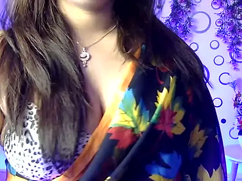 Snapshot of Aaliya02 chatting on May 2026 12:42:01 PM Aaliya02 online show from May 2026 12:42:01 PM