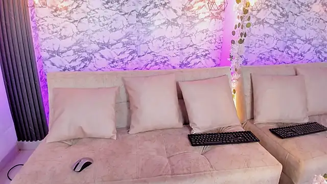 Snapshot of eimi_rosse18 chatting on November 2025 12:38:01 PM eimi rosse18 online show from November 2025 12:38:01 PM