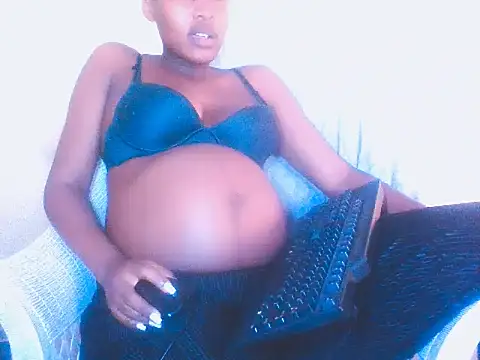 l4 love online show from October 2025 03:27:01 PM