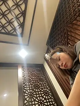 EllieYun online show from October 2025 01:02:01 PM