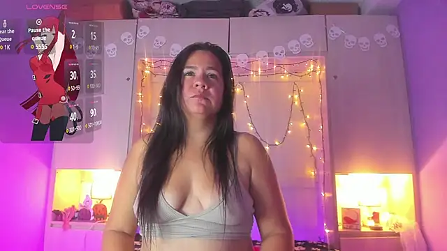 VictoriaBaass online show from October 2025 12:06:02 PM