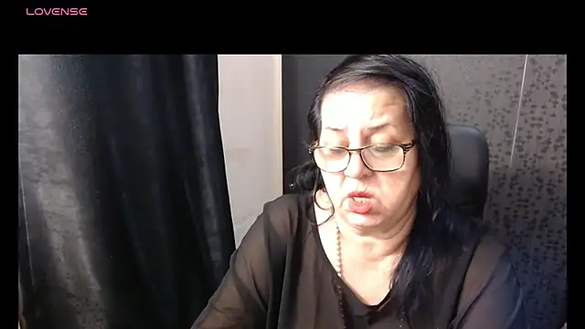 MissSanjanne online show from December 2025 05:00:01 PM