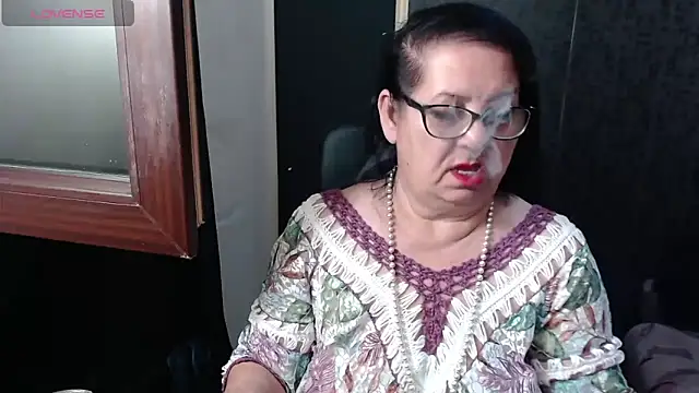 MissSanjanne online show from May 2026 10:41:01 PM