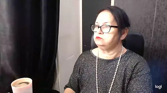 MissSanjanne online show from November 2025 07:18:02 PM