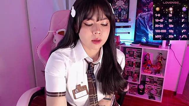 AnnieHikari online show from October 2025 08:30:01 PM