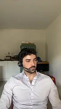 eauminerale online show from April 2026 11:39:01 AM