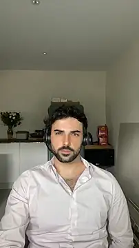 eauminerale online show from May 2026 12:01:02 PM