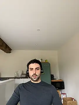 eauminerale online show from February 2026 01:11:02 PM