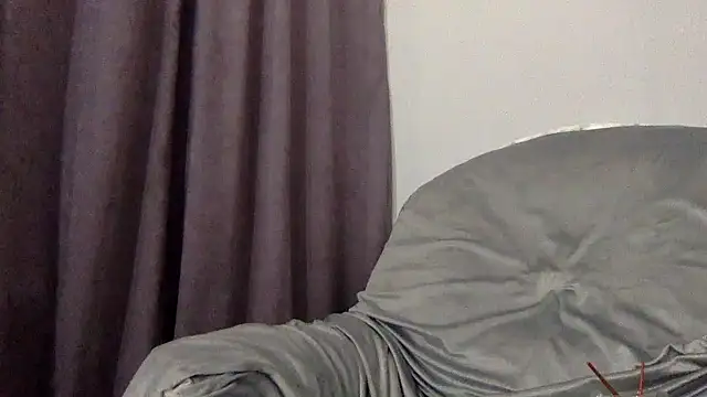 Veymoria online show from November 2025 07:28:01 PM