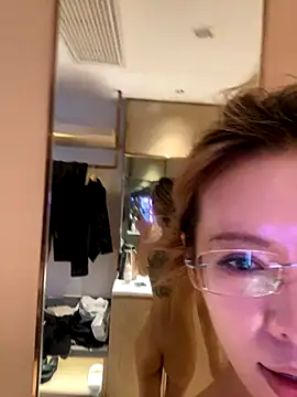 miumiu-66 online show from November 2025 03:33:02 AM