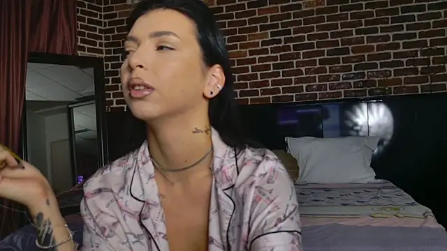 MeganSin  online show from October 2025 04:25:02 AM
