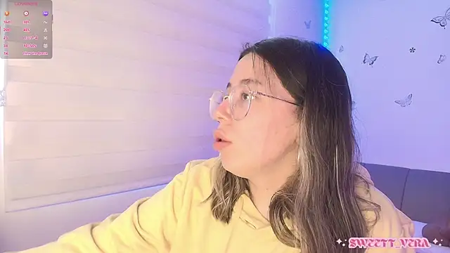 sweettvera online show from April 2026 01:18:02 PM