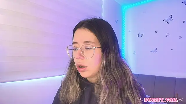 sweettvera online show from May 2026 12:37:02 PM