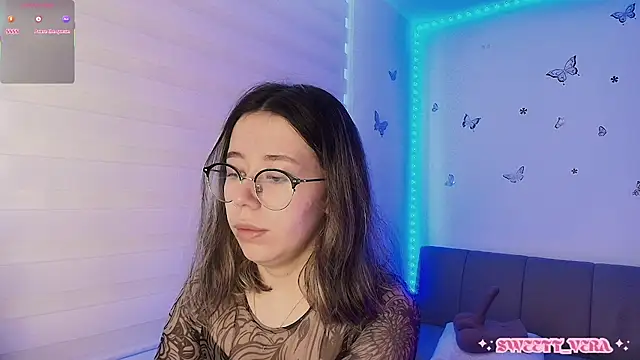 sweettvera online show from February 2026 12:47:02 PM