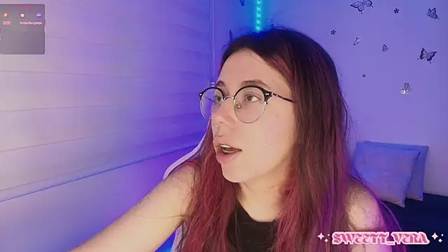 Snapshot of sweettvera chatting on November 2025 10:10:02 AM sweettvera online show from November 2025 10:10:02 AM