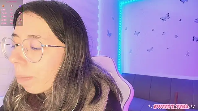 sweettvera online show from April 2026 04:22:02 PM