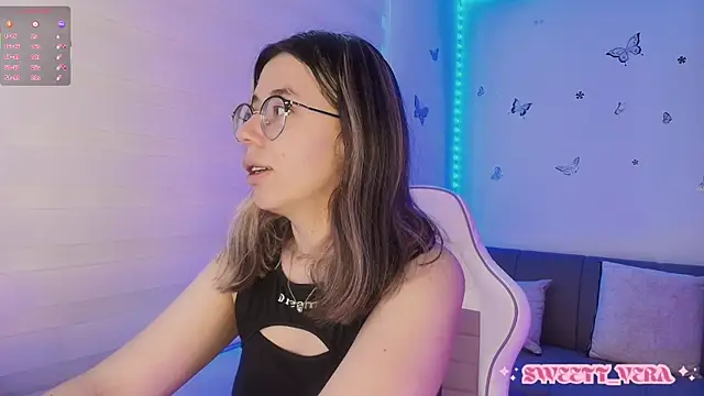 Snapshot of sweettvera chatting on December 2025 12:33:02 PM sweettvera online show from December 2025 12:33:02 PM